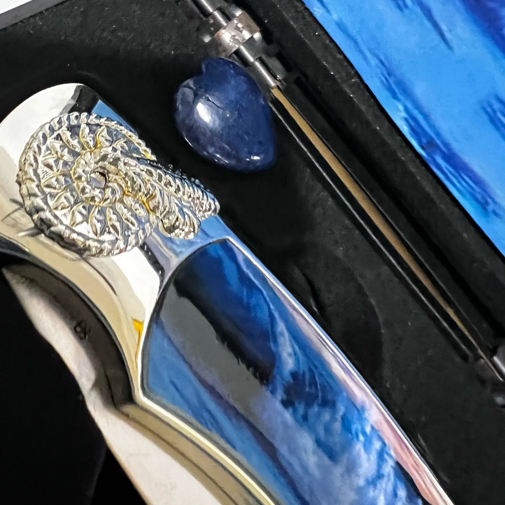 Blue and Silver Folding Knife with Horse Design - Picture 6 of 9